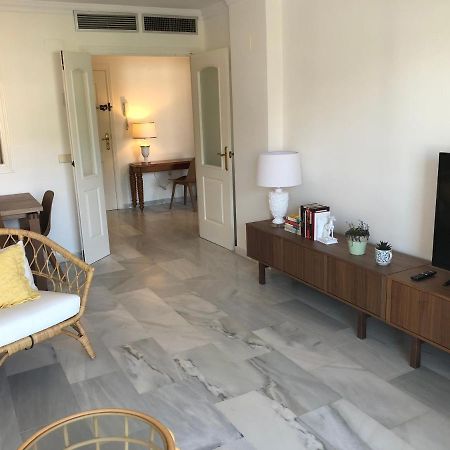 Inspiring Apartment In Carihuela Beach Torremolinos Exterior foto