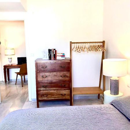 Inspiring Apartment In Carihuela Beach Torremolinos Exterior foto